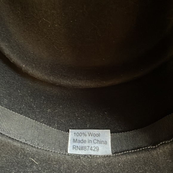 Women’s 100% Wool Handmade Hat. - Picture 7 of 8